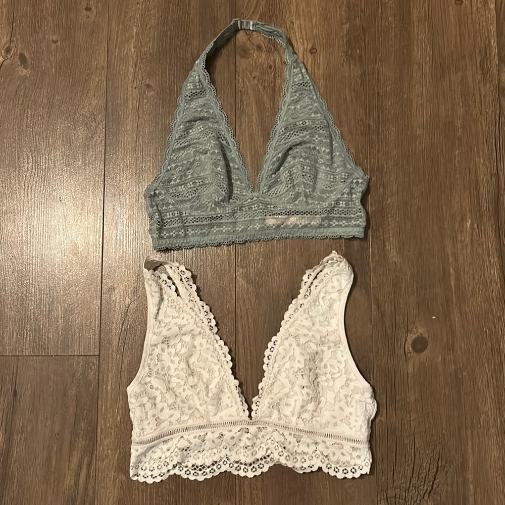 Victoria’s Secret Lace bras size large
